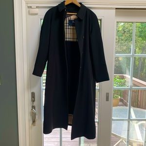 BURBERRY ladies coat w/wool liner